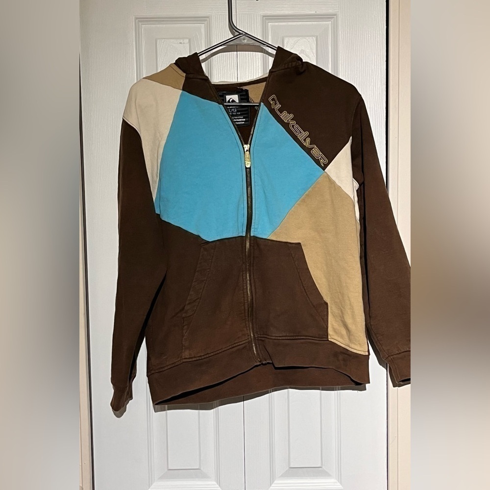 Quiksilver hooded zip up sweater🌻🌻